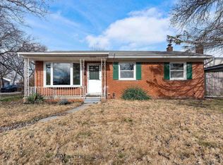 16325 Charleston St, Roseville, MI 48066