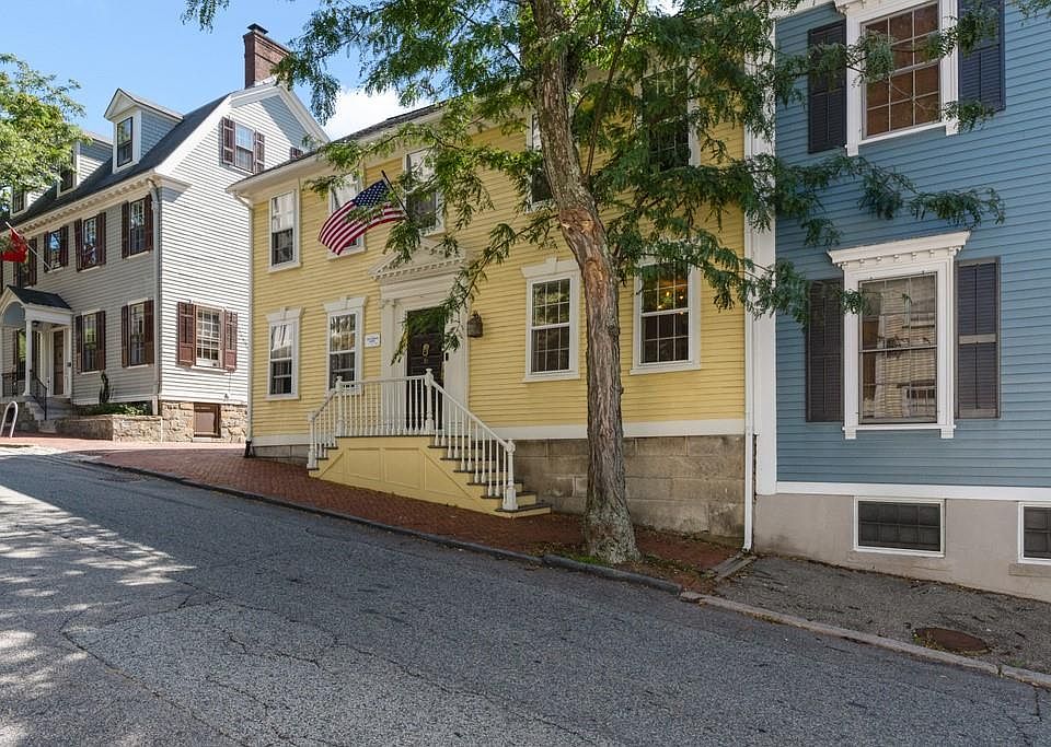 21 St, Providence, RI 02906 Zillow