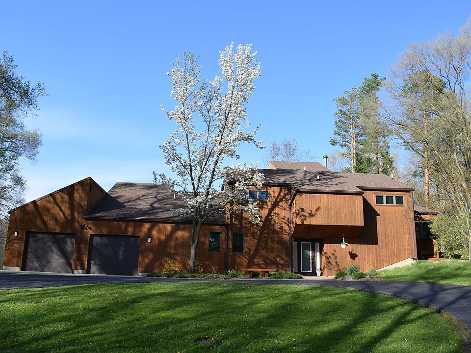1st image of 7056 Northland Dr NE