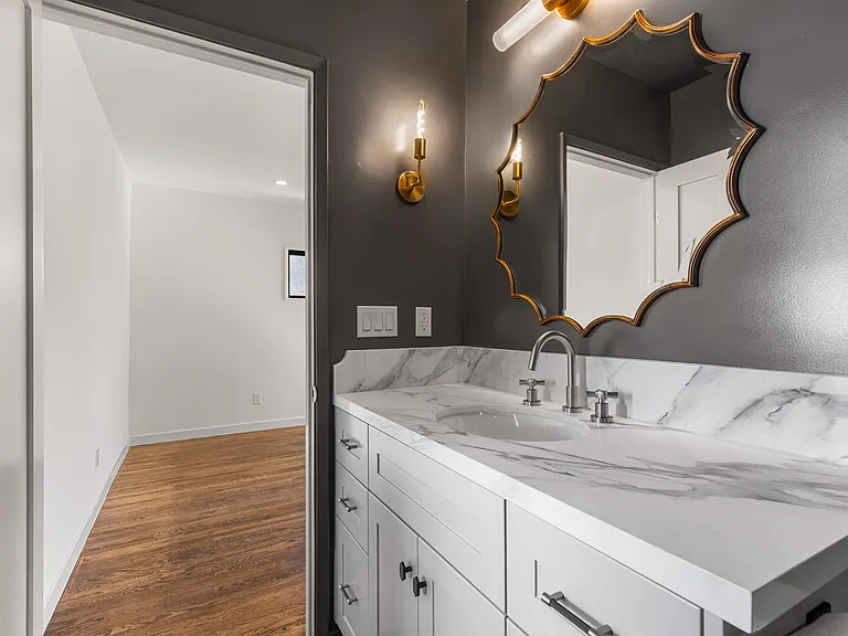 926 E Dryden St — Photo 19