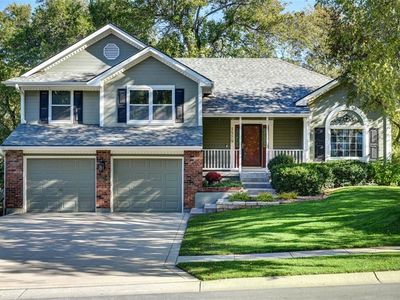 1529 SW Fredrick Dr, Lees Summit, MO, 64081