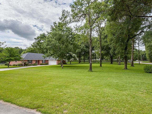 2nd image of 1008 Arthur Moore Dr