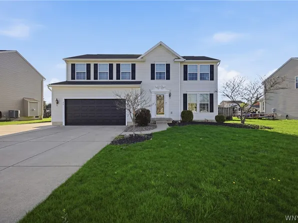 64 Park Ln, Grand Island, NY 14072