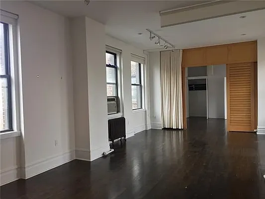 Rented by Triumph Property Group | media 10