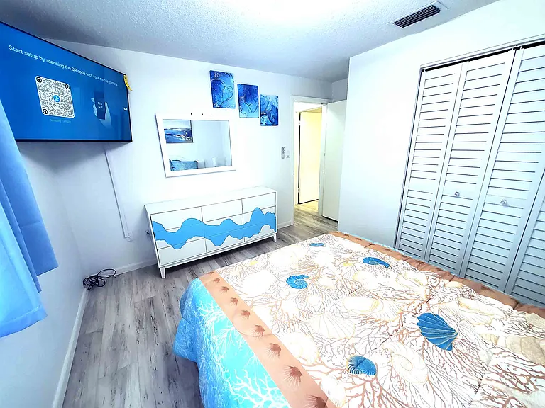 2nd bedroom