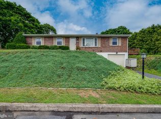381 S Turner St, Hamburg, PA 19526
