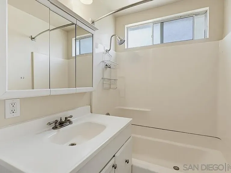 3328 Harbor View Dr — Photo 21