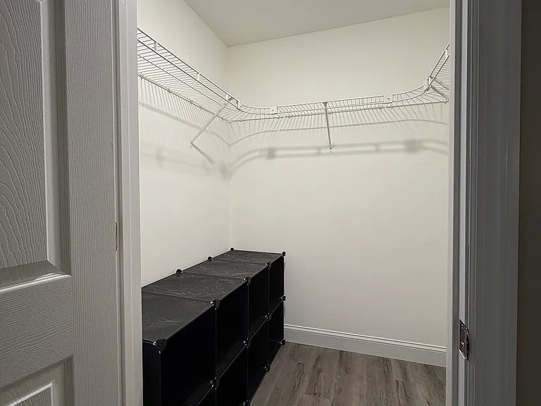 Closet 2