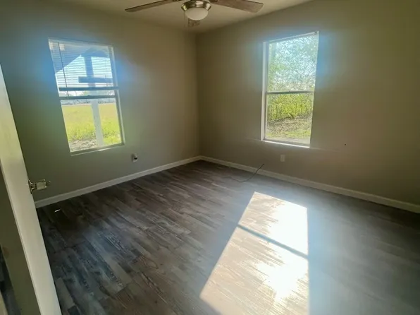 112 Green Point Dr #2, Corpus Christi, TX 78405