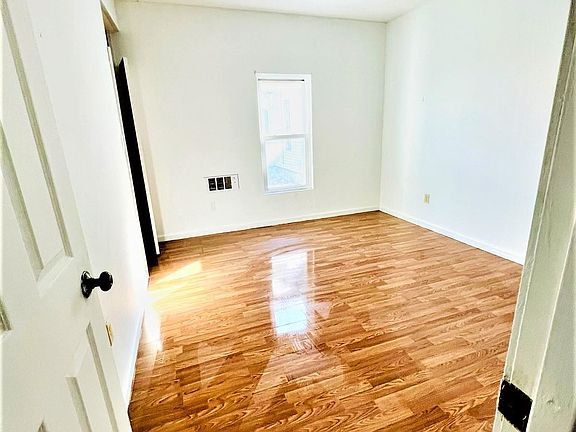 5th image of 1610 Morehouse Ave