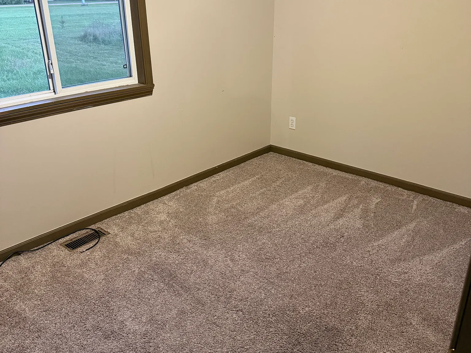 2 bed, 900 sqft, $1,200 — Photo 4