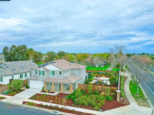 1027 Nighthawk Way, Brentwood, CA 94513