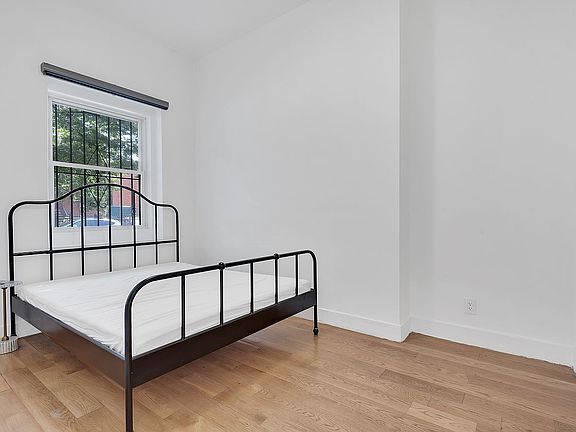 4th image of 727 Dean St APT 1F