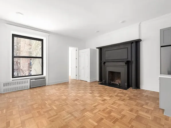 134 W 80th St APT 2R, New York, NY 10024