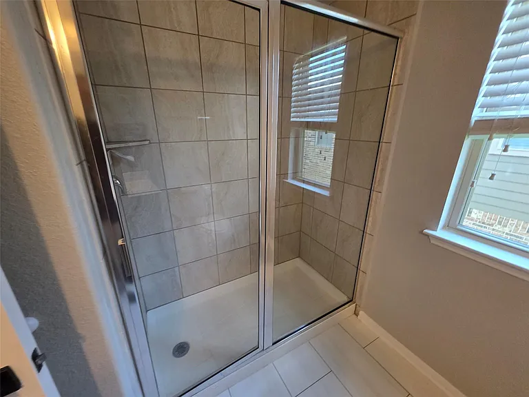4427 Garden Ridge Ct — Photo 26