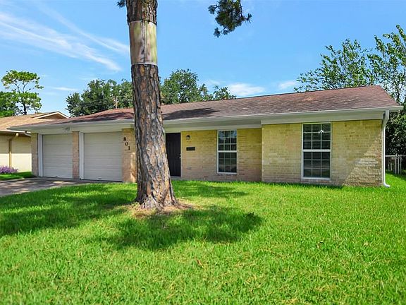 3rd image of 801 Arbor Dr