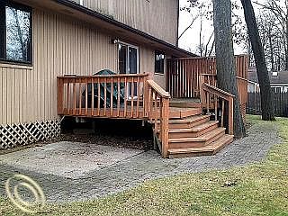 4th image of 4665 Vandalia St