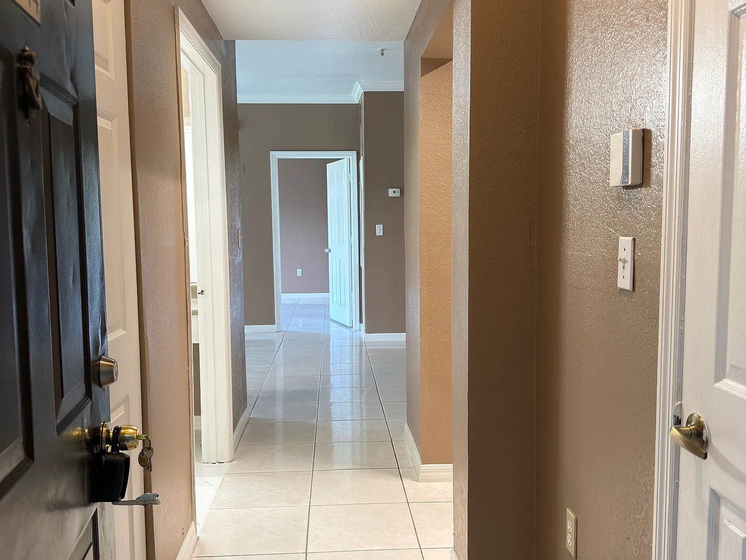 2 bed, 1062 sqft, $1,500 — Photo 2