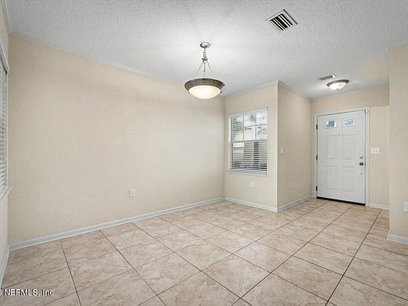 2nd image of 8550 ARGYLE BUSINESS Loop #306