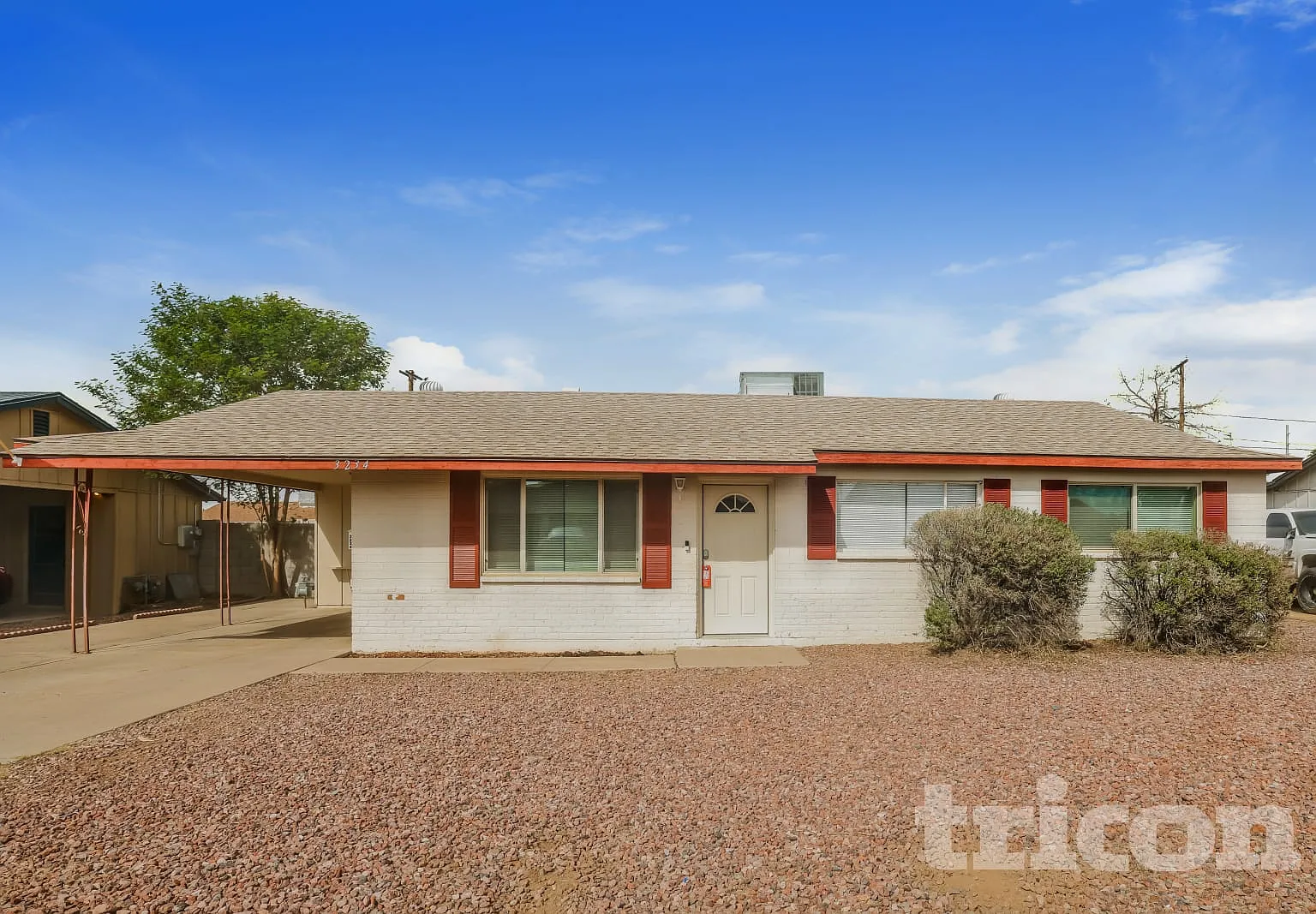 3234 W Larkspur Drive Phoenix AZ — Photo 1