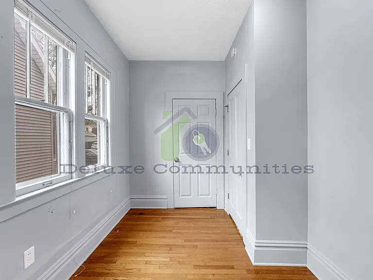 745 Jackson St NW — Photo 15
