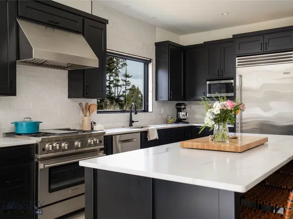 182 Elk Ridge Rd, Livingston, MT 59047