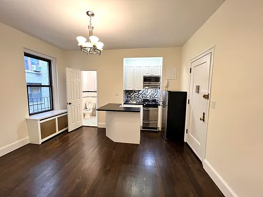 Rented by Oxford Property Group | media 2