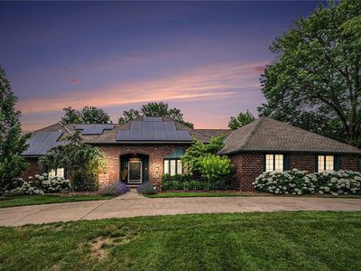 800 W 111th Ter, Kansas City, MO, 64114