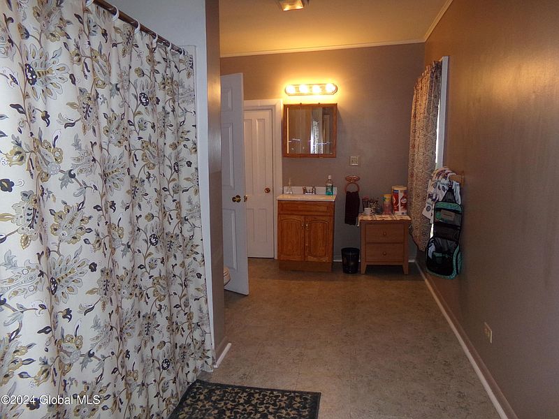 3rd image of 14 Gilbert Street
