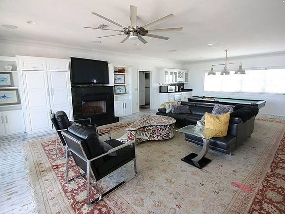 3rd image of 8118 Gulf Blvd