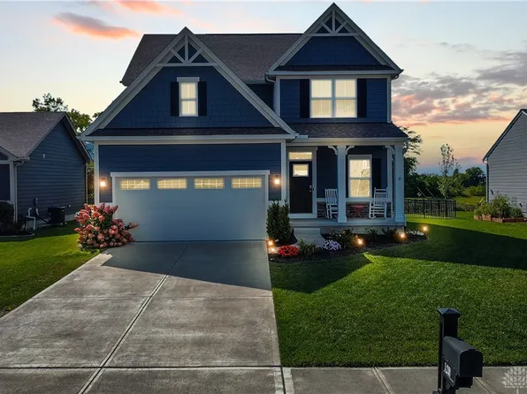 941 Cedar Grove Dr, Tipp City, OH 45371
