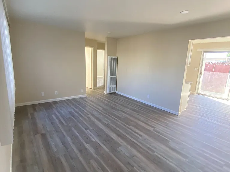 923 Tamarack — Photo 6
