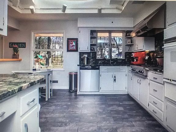 5th image of 363 Valley Rd
