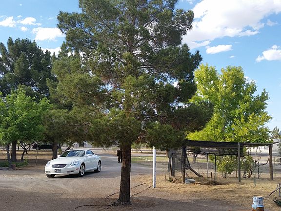 5th image of 5275 Meikle Ln