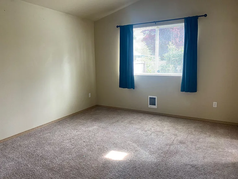 8432 E D St — Photo 6