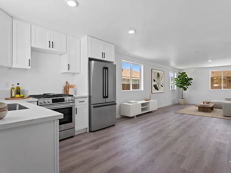 Luxury Brand New 2026 3 Bedroom Units — Photo 7