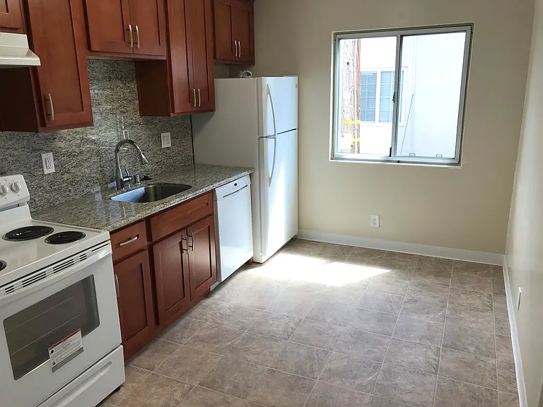 1025 W. Olive Avenue — Photo 3