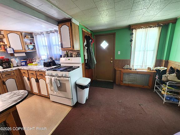 5th image of 426 South Ave