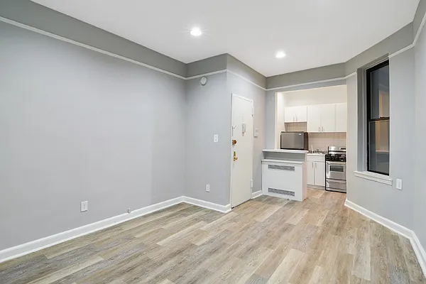 Rented by Cooper & Cooper Real Estate | media 12