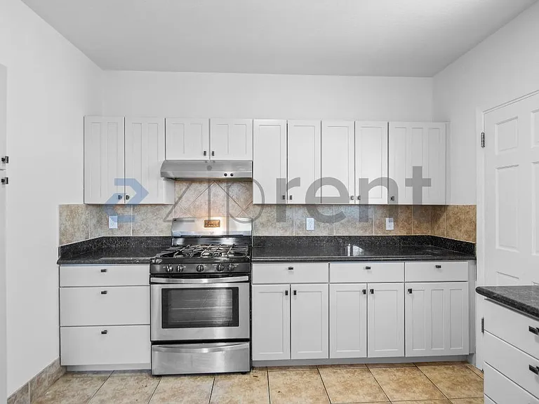 444 Lux Ave — Photo 13