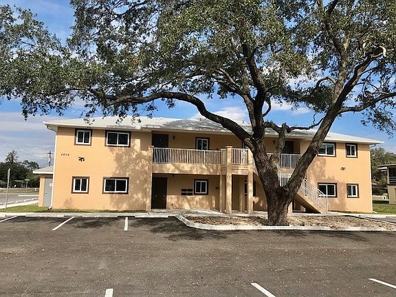 3rd image of 2802 Maiden Ln