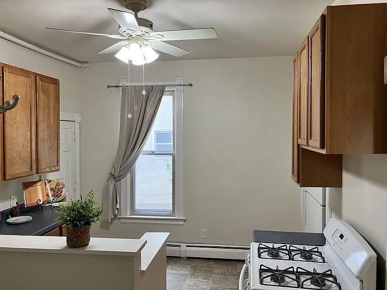 1908 Jackson St NE #1 — Photo 9