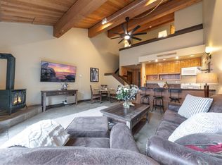 2000 N Village Dr APT 317, Truckee, CA