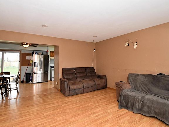 5th image of 1721 Stoddard CIRCLE