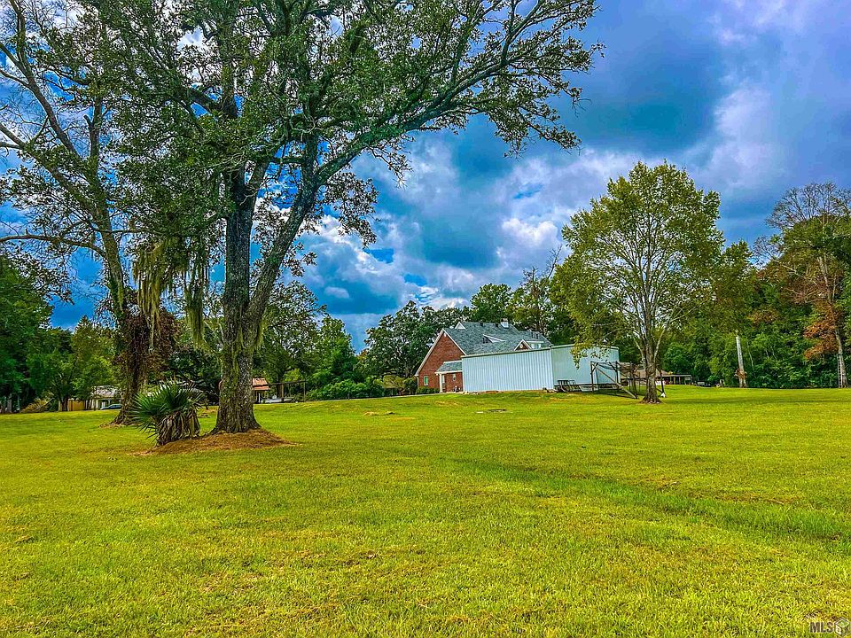 2nd image of 43380 R Daigle Rd