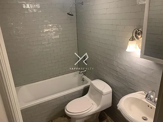 Rented by Yaffa Realty LLC | media 7