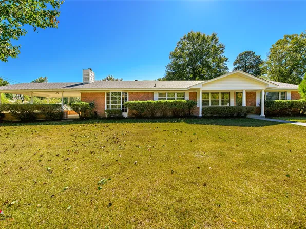 701 Francis Ave, Mooringsport, LA 71060