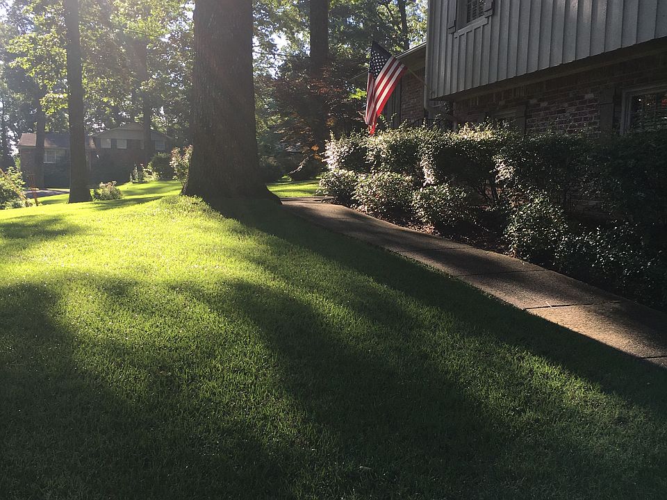 2nd image of 3273 Tyrol Rd