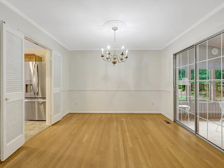 615 Kearney Ct SW — Photo 13