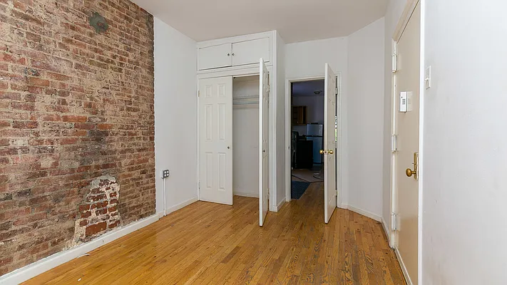 Rented by Nooklyn NYC LLC | media 28